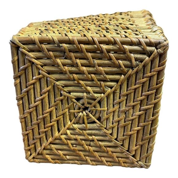 Square Twist Beautiful Decorative Brown Basket Caddy Western Outdoors Country - Picture 2 of 8